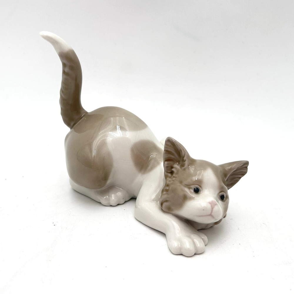 Lladro 1981 Playful 4.5" Kitten Pouncing Cat Porcelain Figurine Spain Gloss Grey